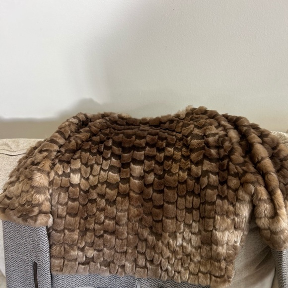 Juicy Couture Women's Faux Fur Jacket - Picture 6 of 7